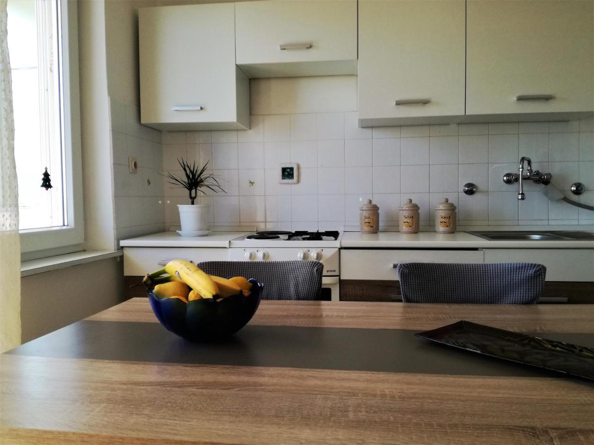 Appartamento Leona Laurana Esterno foto