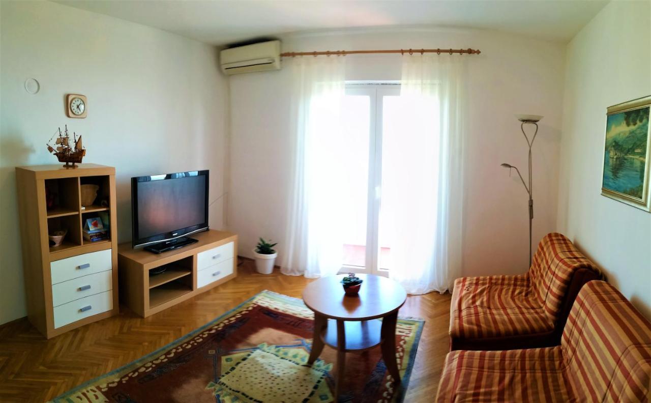 Appartamento Leona Laurana Esterno foto