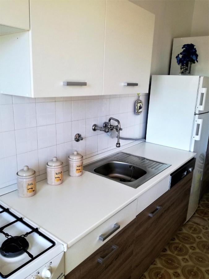Appartamento Leona Laurana Esterno foto